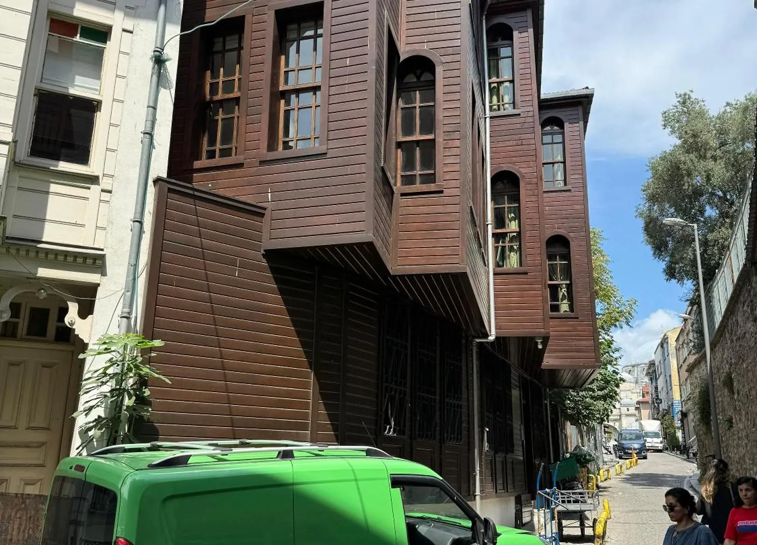 Tarihin Kalbinde Essiz Bir Konaklama Deneyimi - Sueleymaniye Camii Yaninda Estambul